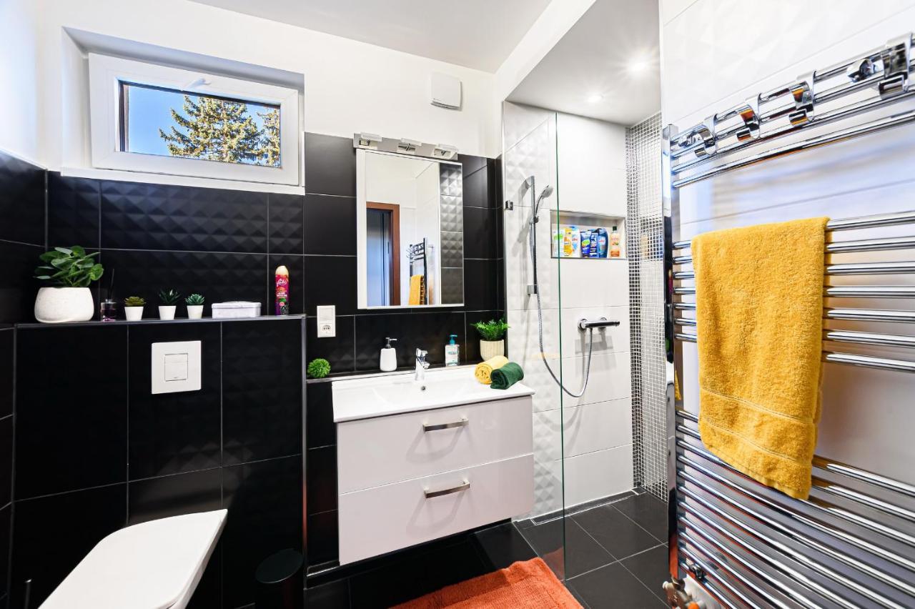 Hid19 Apartman Gyor Belvaros-Free Parking-Terrace Az Rq Vizi Elmenypark Es Gyogyfuerdonel Exteriér fotografie