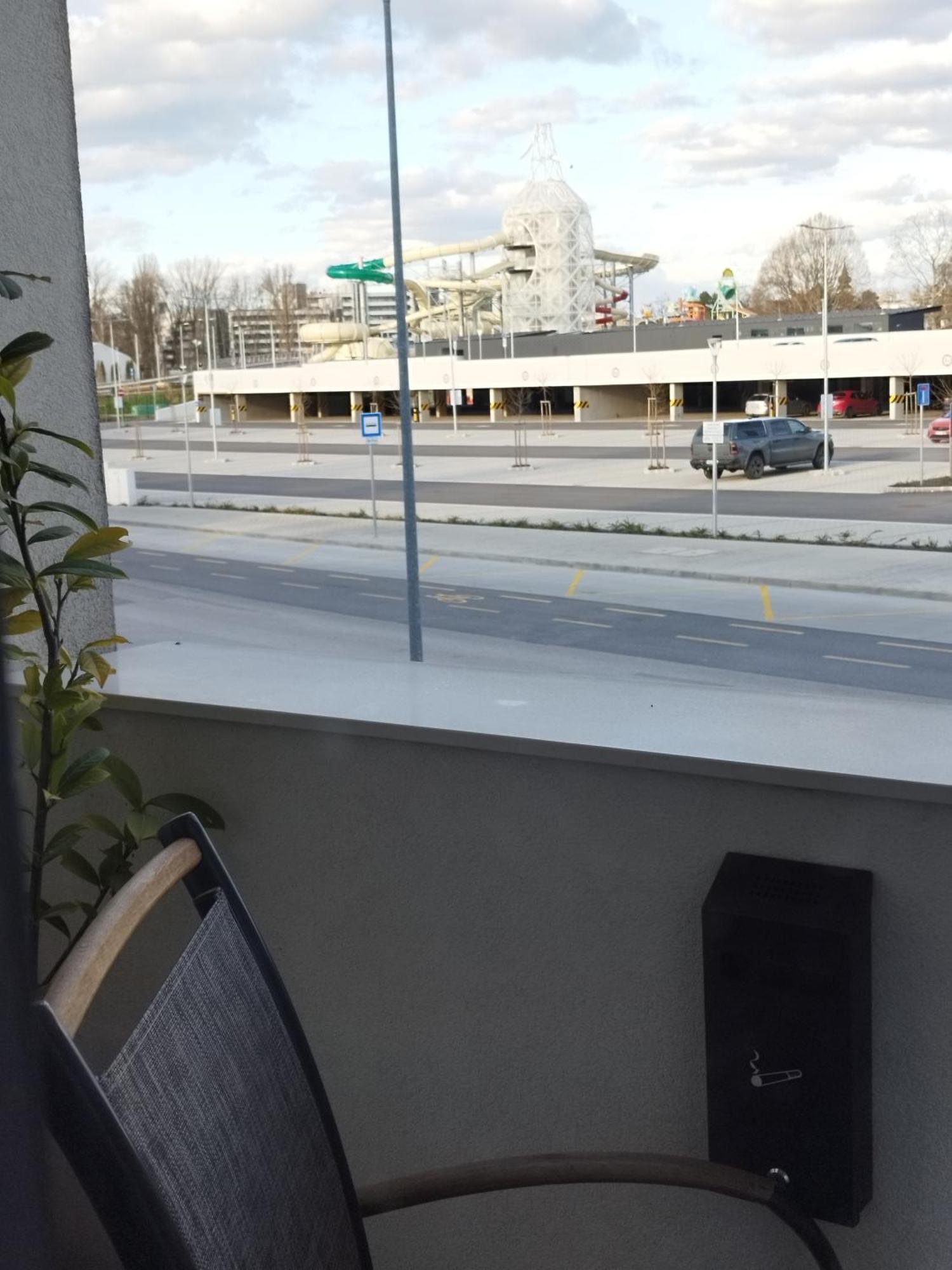 Hid19 Apartman Gyor Belvaros-Free Parking-Terrace Az Rq Vizi Elmenypark Es Gyogyfuerdonel Exteriér fotografie